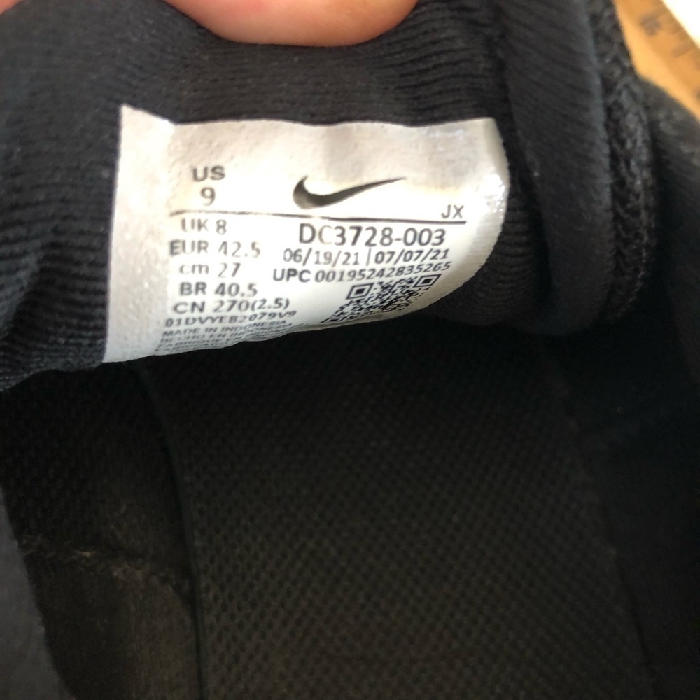 Nike Sneakers Size 9 - Picture 6 of 6